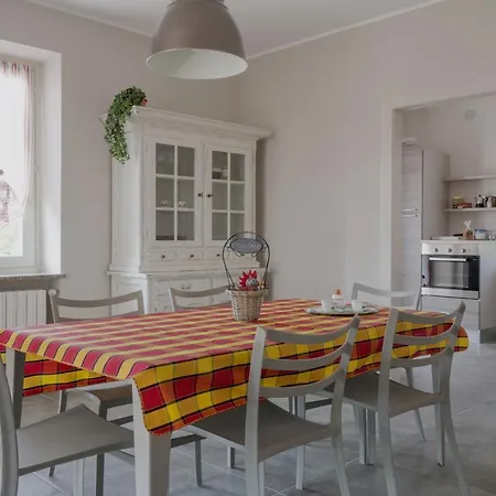 Apartment Il Girasole Castiglione Falletto